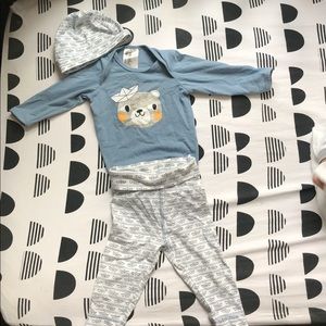 H&M geometric bear onesie and pants set with hat